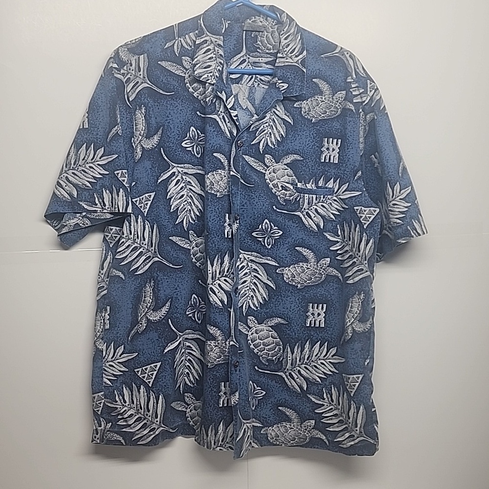 Royal Creations Made in Hawaii sz XL handsome blue w/turtle (honu) & leaf shirt